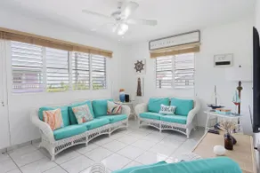 Beachfront house with pool for 10 guests - Image 4