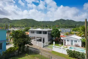 Beachfront house with pool for 10 guests - Image 2