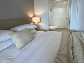 Broadbeach Ideal Location 1302 - Image 5
