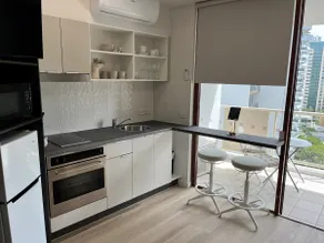 Broadbeach Ideal Location 1302 - Image 4