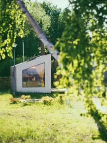 Year-round glamping tent by the lake - Image 4