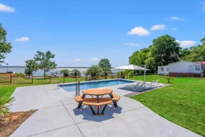 Lakefront Paradise W/Pool/hot tub/outdoor kitchen - Image 3