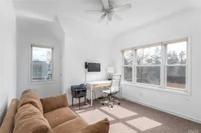 Cheerful 6-bedroom residential home with pool. - Image 3