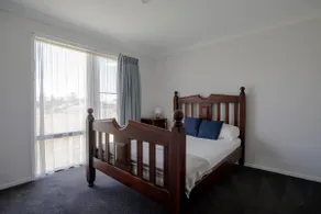 Updated 2-bedroom cottage full of country charm! - Image 4