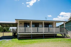 Updated 2-bedroom cottage full of country charm! - Image 2