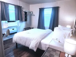 Central Suite - Image 5