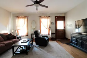 Cozy 1st Floor Apartment Fully Furnished & Private - Image 4