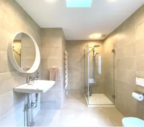 Natural private hot spring, cleanliness highly rated, lovely unusual space, ocean view - Image 5