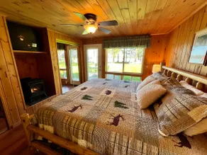 Lakefront Oasis w Beach + Dock For Your Boat - Image 4