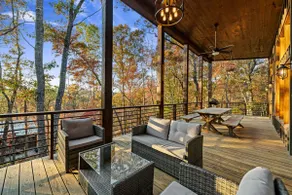 Luxe Chalet - Hot Tub, Fire Pit, Wi-Fi, Game Room - Image 5