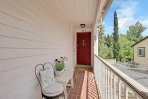 Downtown Little Pearl Victorian - Image 5