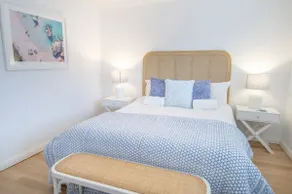 Midd's on the Beach - luxury beach front apartment - Image 5