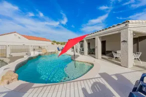Lakehouse retreat w/Private pool/Boating/Golfing - Image 3