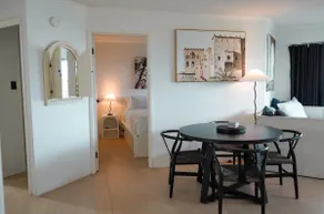 The Penthouse Mooloolaba, Private Luxury Rooftop Living - Image 3