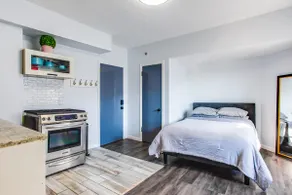 Stylish Whittier Studio Steps from Eat Street! - Image 5