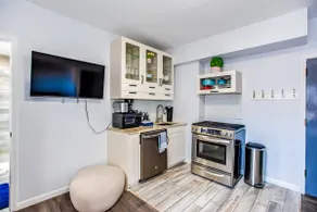 Stylish Whittier Studio Steps from Eat Street! - Image 2