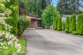 Amazing Locatation in Bothell ~ Mother In Law Suite - Image 3