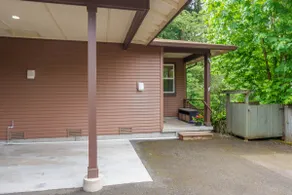 Amazing Locatation in Bothell ~ Mother In Law Suite - Image 2