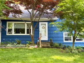 Secluded home-away-from-home with cook's kitchen, serving Ann Arbor & Ypsilanti - Image 2