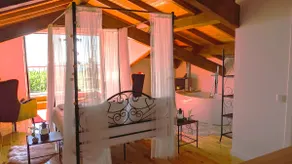 70m2 attic refuge in the center of Castelo Novo - Image 4