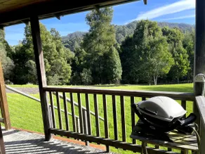 Tall Trees Eco Retreat - Manna Gum Cottage - Image 5