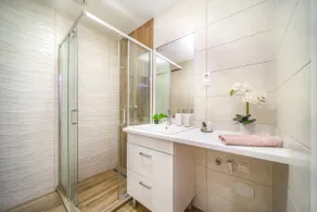 ECO villa with private pool, 4 minutes walk from the bath - Image 5