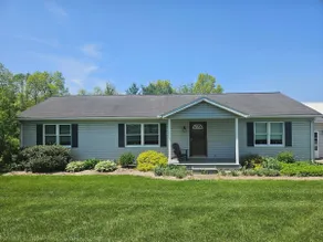 Peaceful Country Home in Holmes Co. OH (sleeps 8+) - Image 3