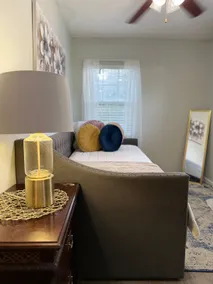 Beach Home Themed 4 Bed 2.5 bath Near College - Image 5