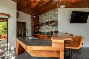 Private Tree House with A/C, Jacuzzi, and Views - Image 5