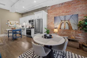 Designer's Finest 1 Br Best Armory Sq Location - Image 3