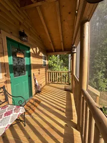 Falcons Nest Cabin - Image 5