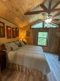 Falcons Nest Cabin - Image 3