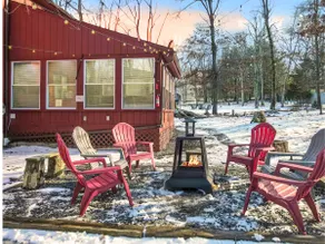 Pocono Villa Hot Tub Sauna Game Room Fire Pit - Image 4