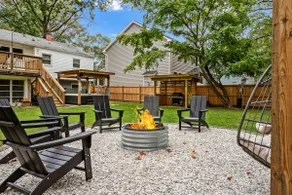 Beach Access, Hot Tub, Pet Friendly, Fully Fenced - Image 2