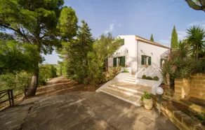 Panoramic House between Sea and Nature - Image 3