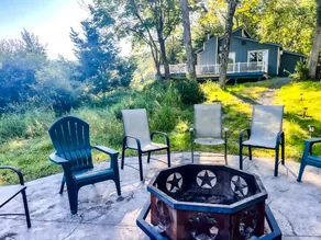 Private home on Delaware River Hot tub & Game Room - Image 5