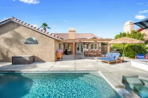 Desert 4BD PRVT Salt Pool walk to Tennis Gardens - Image 2