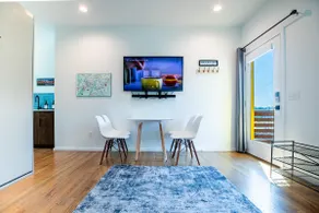 Incline Home King+Queen with Free Parkings - Image 2