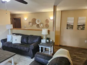 Relaxing 2 Bed 2 Bath with Garage! - Image 2