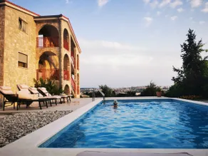 Panoramic Balcony, Green Views & Pool Access - Image 2