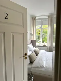 Apartment Rose - Image 5