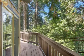 Gorgeous Picturesque Lake Arrowhead Cabin - Image 5