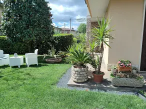 Delightful Apartment Tourist Rental - Image 4