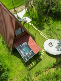 Romantic Chalet with Hot Tub and Lake View - Image 5