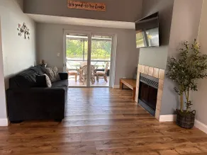 The perfect lake house getaway near the airport. - Image 3