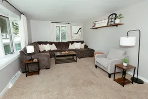 The Lombardi Farmhouse - 10 Minute Walk To Lambeau - Image 3