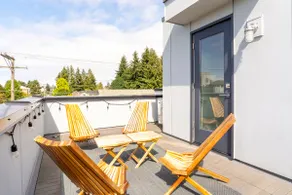 Luxury Rooftop Getaway | Mountain Views | AC - Image 5