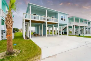 Beautiful, Newly Built Cottage Minutes to Beach - Image 2