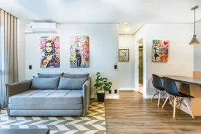 Complete, Sophisticated, and Great Location! - Image 3