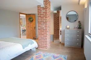 One level accommodation in the Norfolk Broads - Image 5